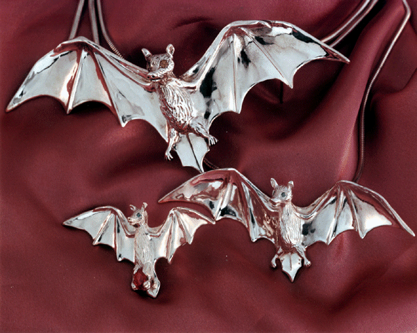 bats.gif (203334 bytes)